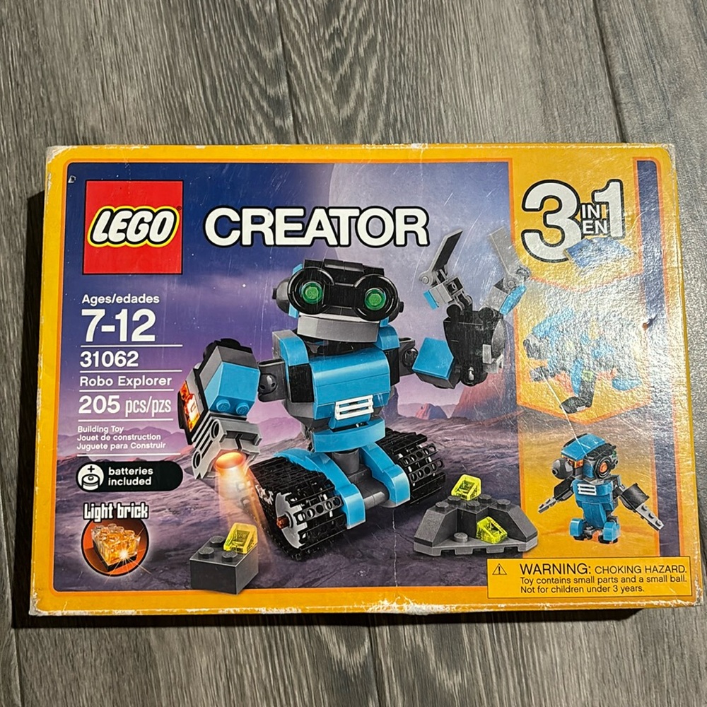 Lego brand new! 3 in 1 creator robo explorer 205 pcs  for ages 7-12